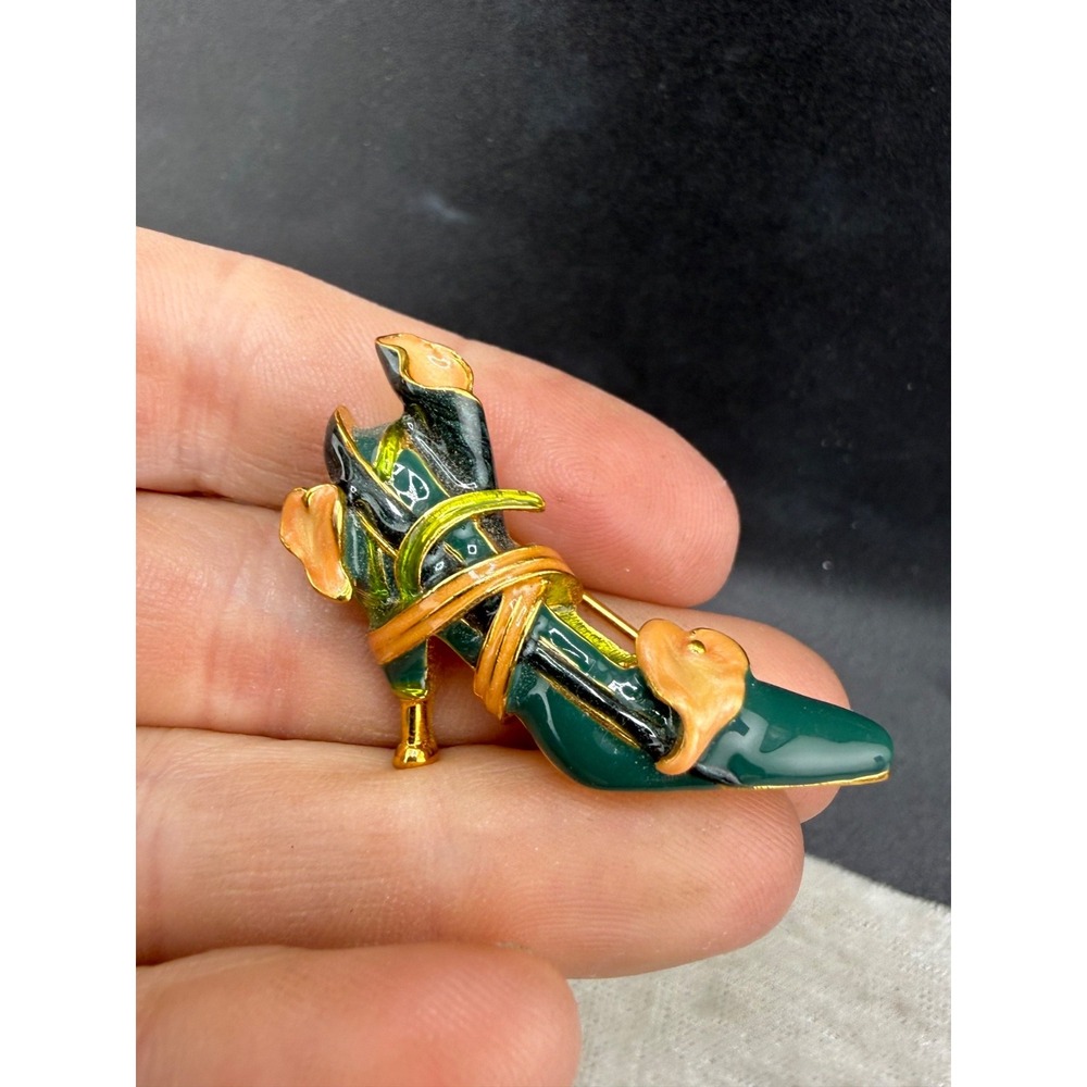Vintage Kenneth Jay Lane Brooch Gold Green Enamel High Heel Shoe Signed